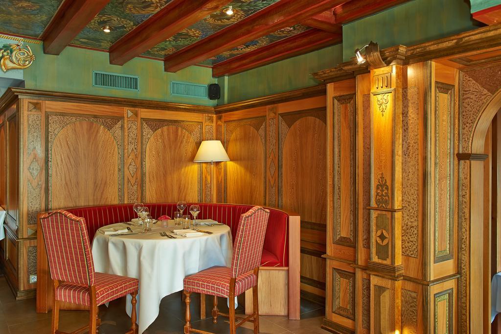 Hotel Spa Et Restaurant Au Chasseur ビルケンヴァルト エクステリア 写真