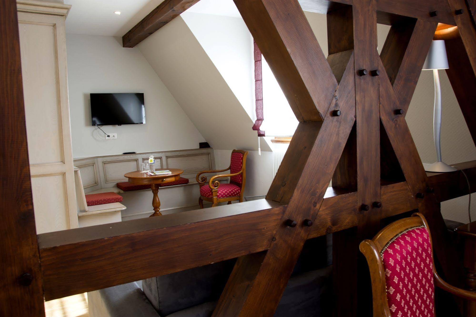 Hotel Spa Et Restaurant Au Chasseur ビルケンヴァルト エクステリア 写真